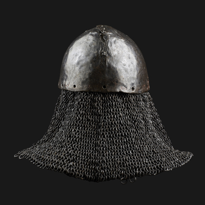 Hoch bedeutende mittelalterliche Hirnhaube und Brnne