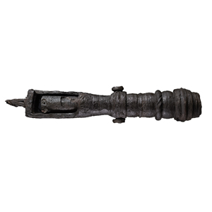 A breech-loading swivel cannon, 15th/16th cent.